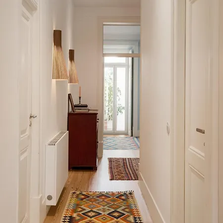 Elegant 3br Lapa Daire Lisboa