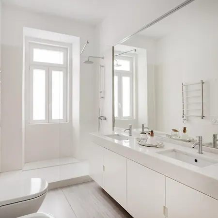 Elegant 3br Lapa * ליסבון